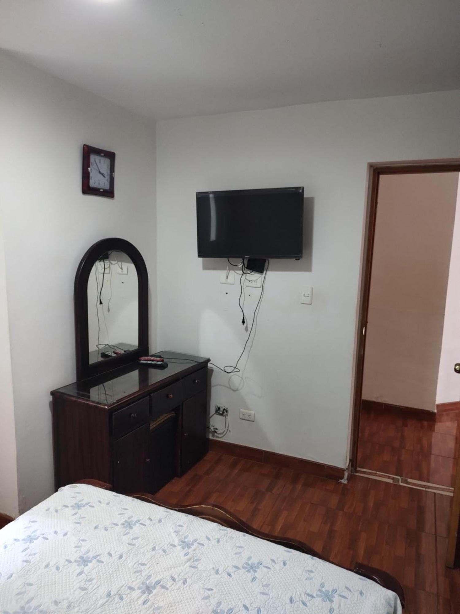 Noras Homestay Laureles Medellín Extérieur photo